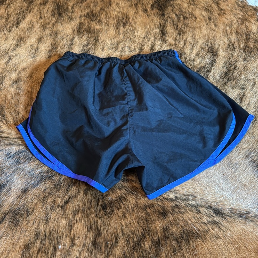 Nike Athletic Shorts Small - Picture 2 of 4